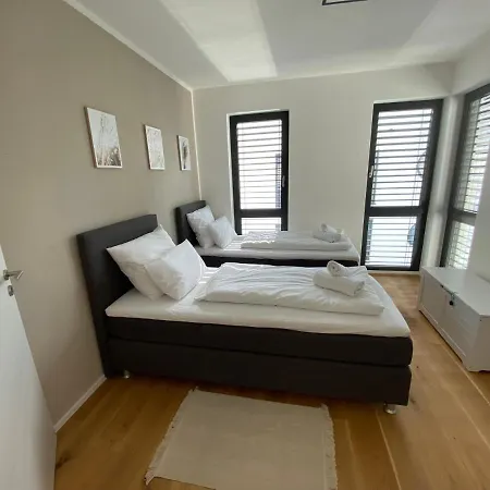 Keep Hosting M11 Am Kocher Mit Balkon, Kueche Und Parkplatz