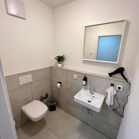 Keep Hosting M11 Am Kocher Mit Balkon, Kueche Und Parkplatz 公寓 Oedheim